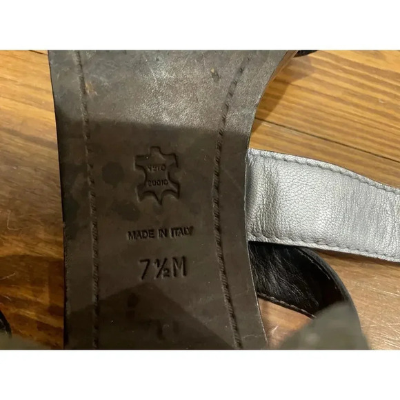 Vintage Donald J Pliner Metallic Silver Cerel Block Heels, sz 7 1/2 - Picture 8 of 9